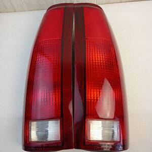 88-98 Old Body Style Chevy/GMC  Truck Taillight Assemblies OEM LH &RH (Used)